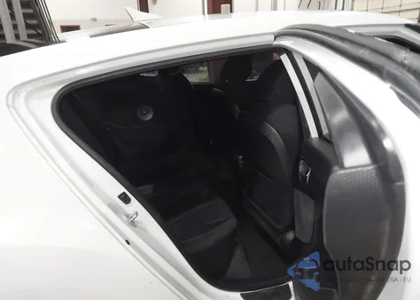 2016 Hyundai Veloster z USA, uszkodzony, nr VIN KMHTC6AD1GU283581